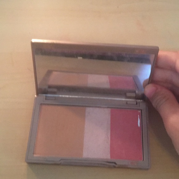 CONTOUR CHEEK PALETTES (only trading) - Picture 2 of 3